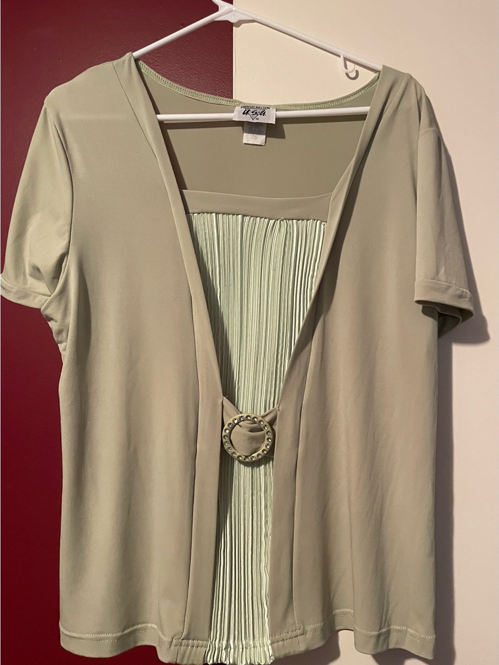 Classic Olive Green Short Sleeve Pleated Front Top with Buckle